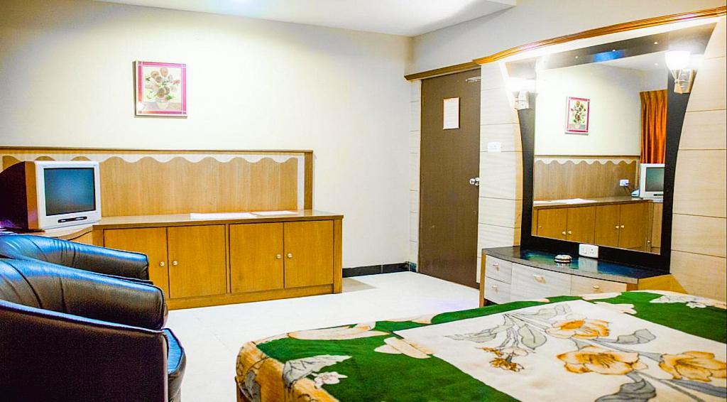 โรงแรมซิลเวอร์โอ๊ค อูตี ภายนอก รูปภาพ